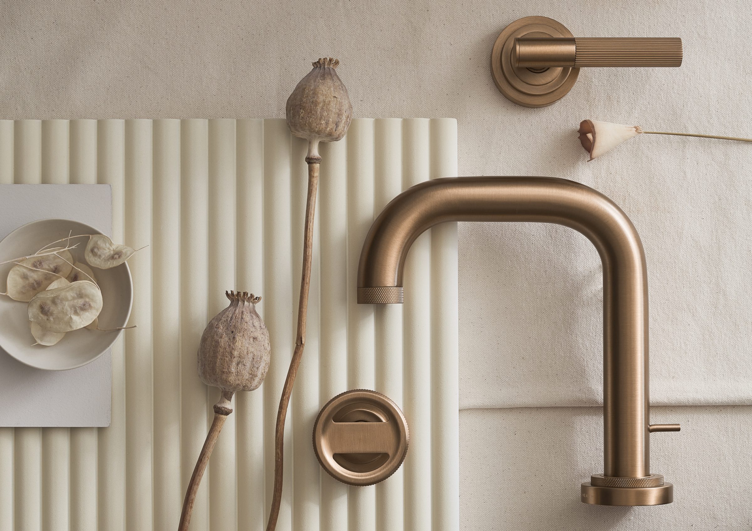 Samuel Heath Aged Brass 0722 -set 2 – 002_oliver_perrott